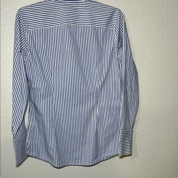 Banana Republic Blue and White Casual Button Down Shirt - Picture 6 of 9